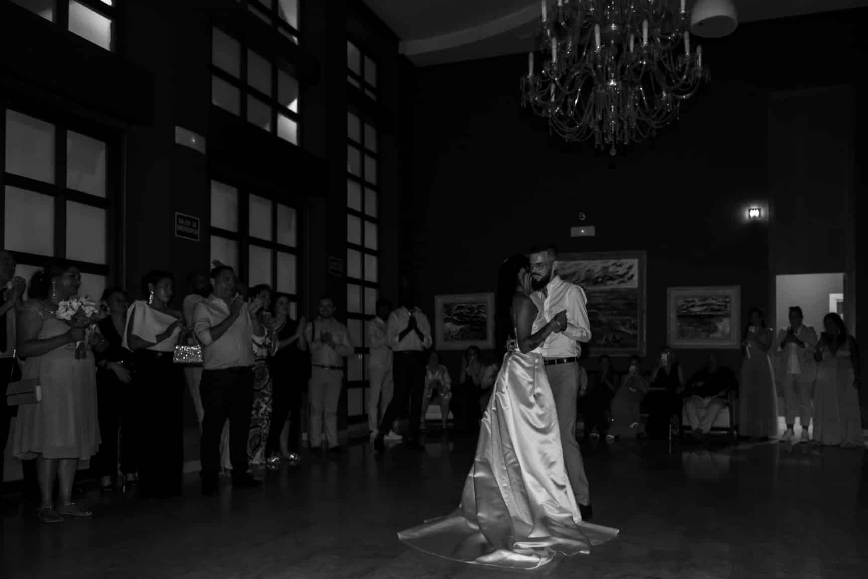 Fotografía de boda de la boda de Nasthia & Andreas. Baile.